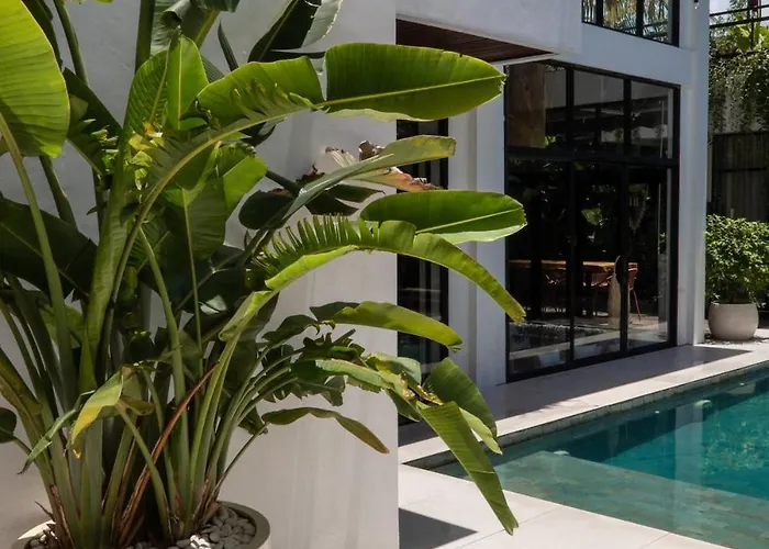 Balimood Luxury 4br Ocean View Rooftop Canggu (Bali)