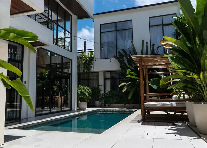 Balimood Luxury 4br Ocean View Rooftop Canggu (Bali)